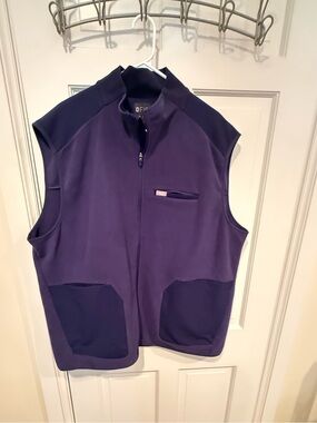 NWOT FIGS Men's On-Shift Navy Fleece Full Zip Vest 2XL XXL